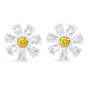 Silver Daisy Stud Earrings | Amanda Blu